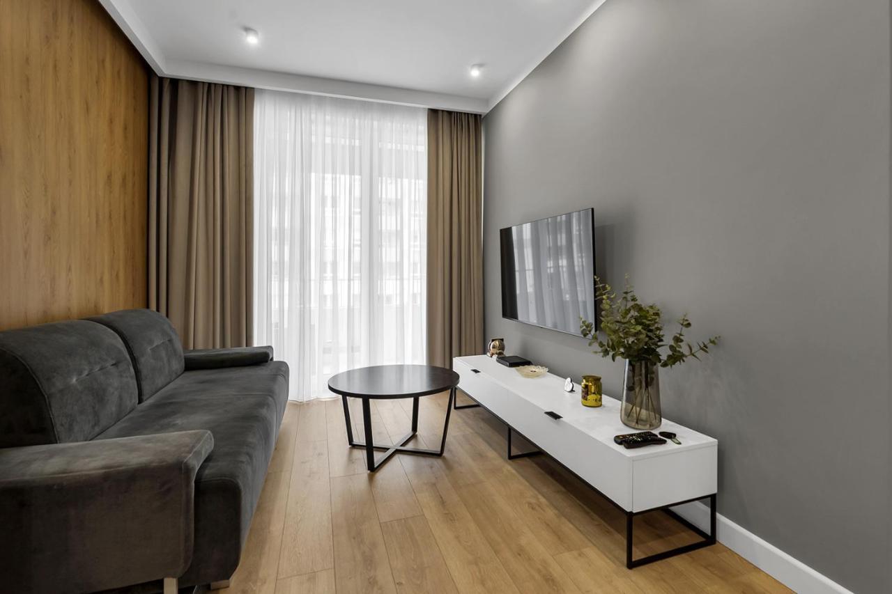 Lotnisko Chopina Modern Apartment Warsaw Luaran gambar
